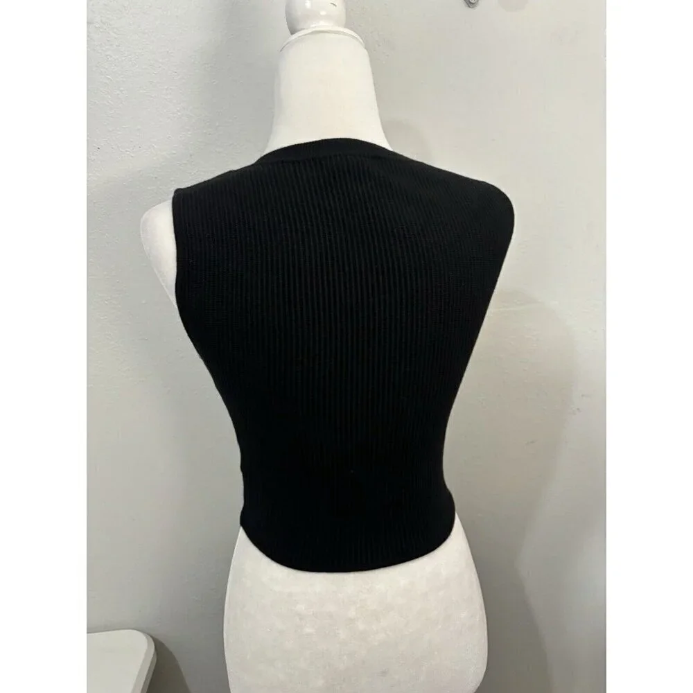 House Of Harlow1960 Ribbed Cropped Blouse Sleeveless Thick Material size Medium
